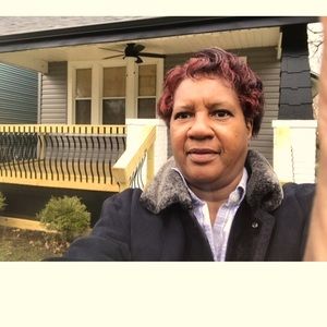 Meet your Posher, Ramona